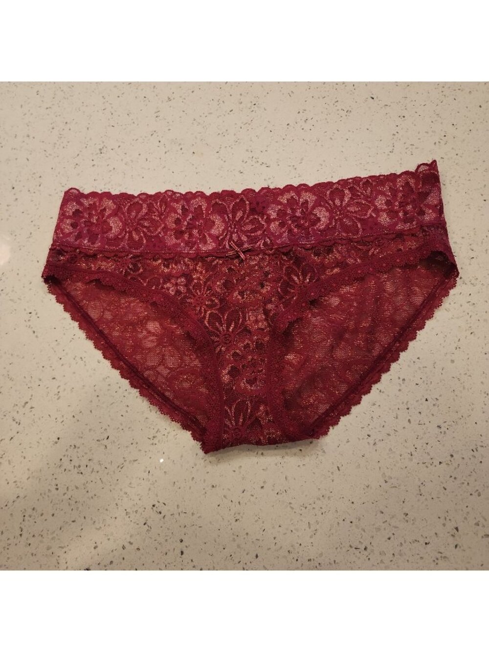 victoria's secret hipster panties M Red Gold Lace NWOT